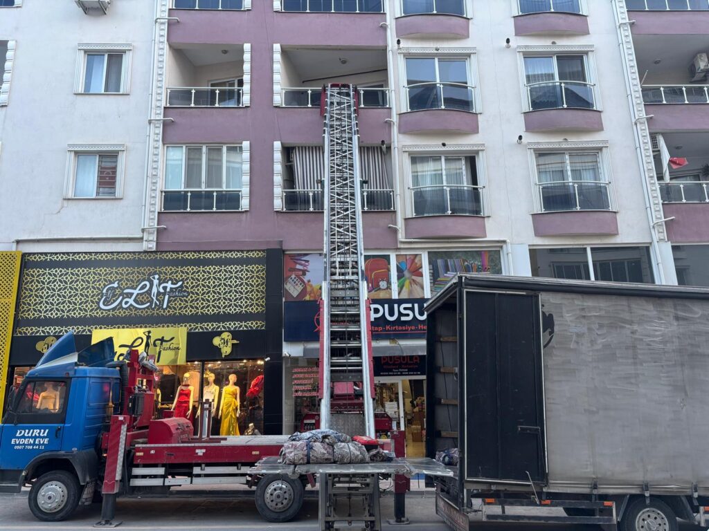 Duru Evden Eve Nakliyat Mersin asansörlü taşıma ve nakliye görseli 16